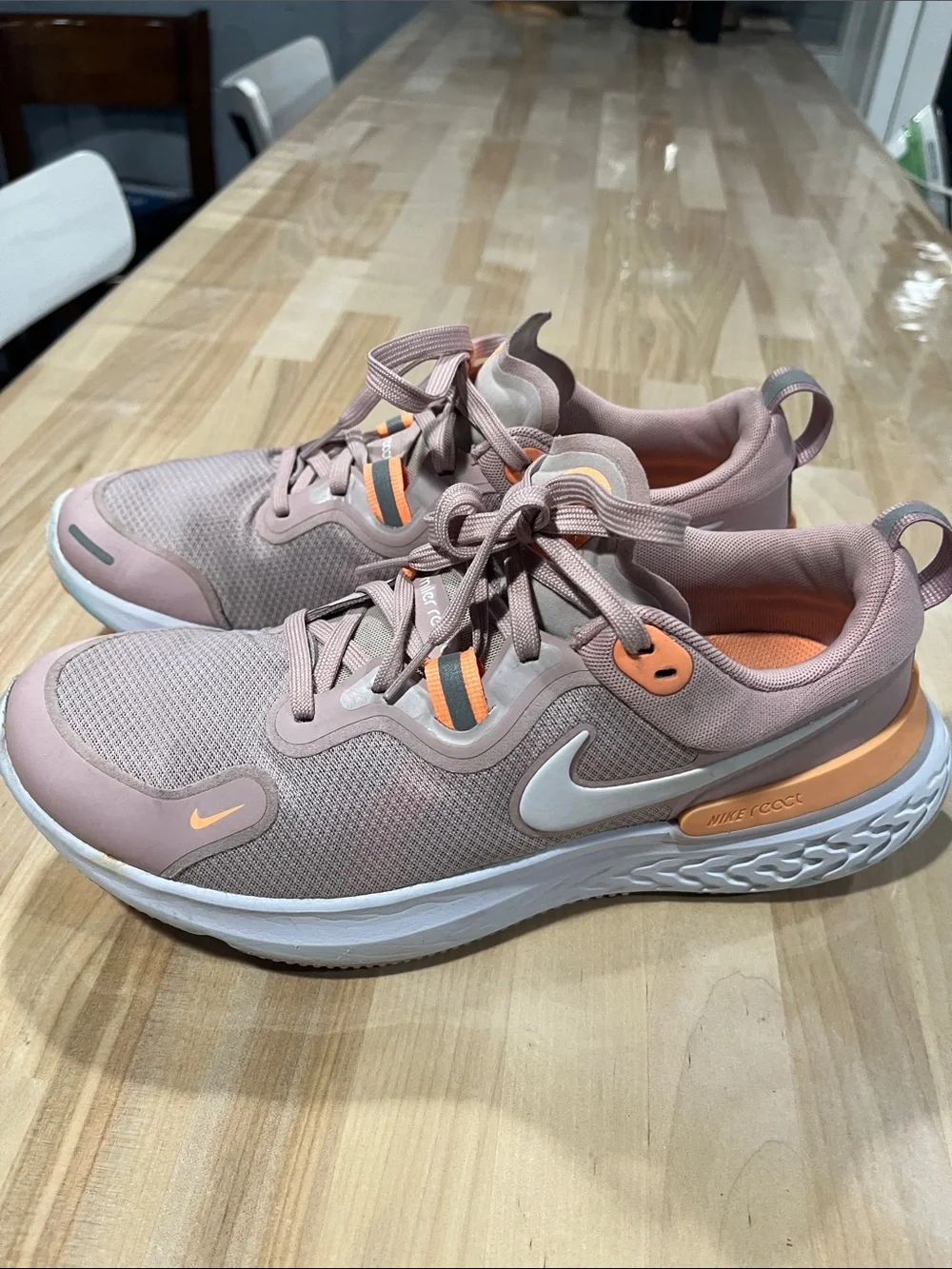 Nike Pink Peach and Orange Running Sneakers react miler women’s 11 dusty pink